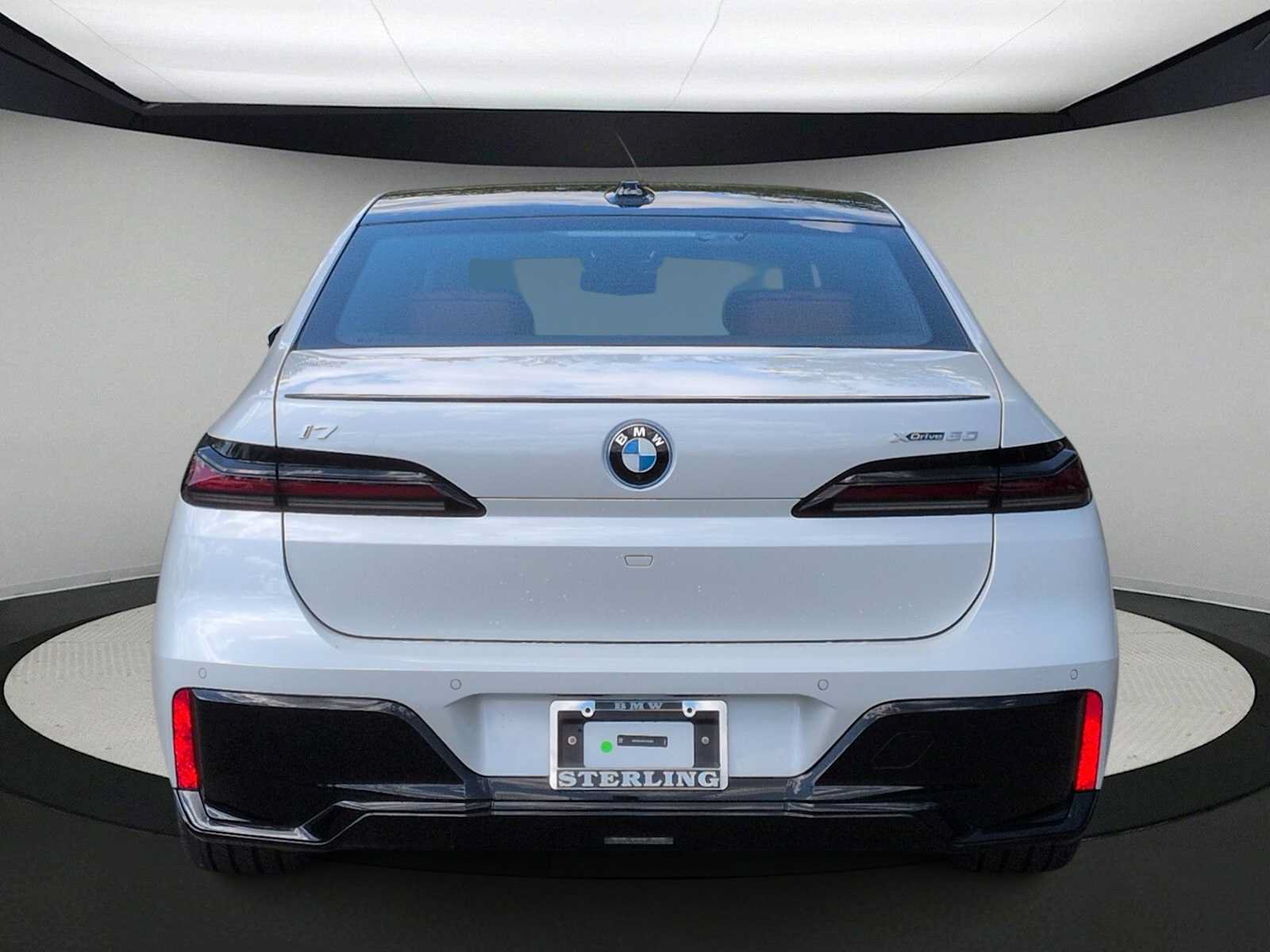 Used 2026 BMW i7 xDrive60 w/ Executive Package AWD/4WD image 7