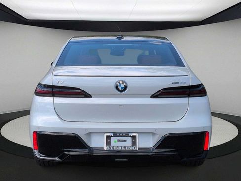 Used 2026 BMW i7 xDrive60 w/ Executive Package AWD/4WD image 7
