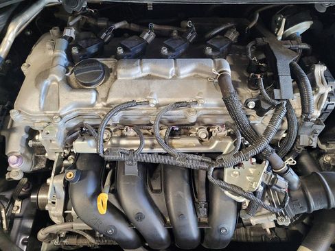 Used 2022 Toyota Corolla LE FWD image 30