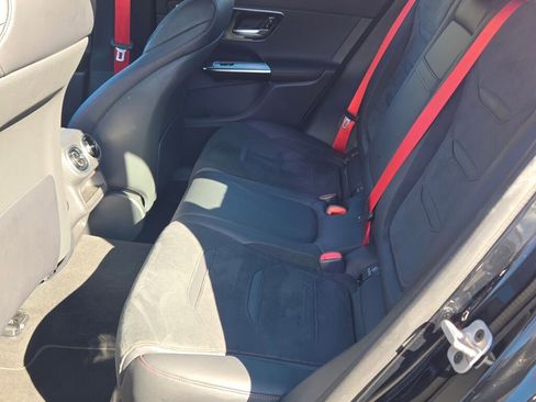 Used 2025 Mercedes-Benz GLC 43 AMG 4MATIC image 20