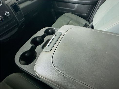 Used 2018 RAM 1500 Express RWD image 7