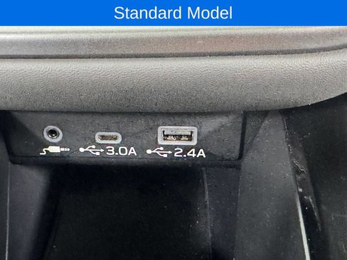 Certified 2025 Subaru Outback Onyx Edition AWD/4WD image 31