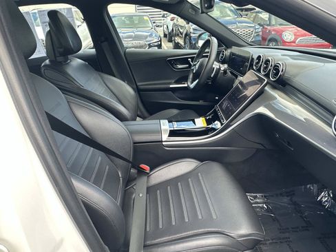 Used 2024 Mercedes-Benz C 300 4MATIC Sedan image 40
