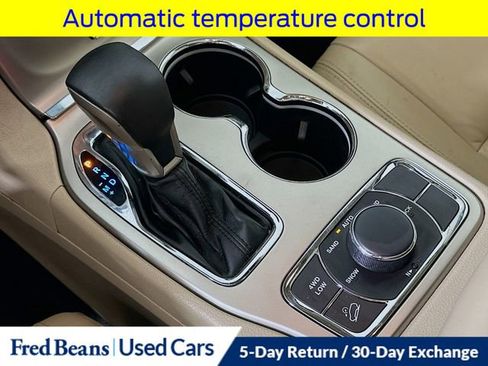 Used 2017 Jeep Grand Cherokee Limited AWD/4WD image 22