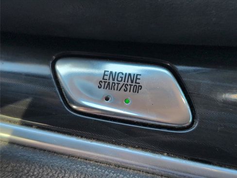 Used 2020 Buick Enclave Essence image 23