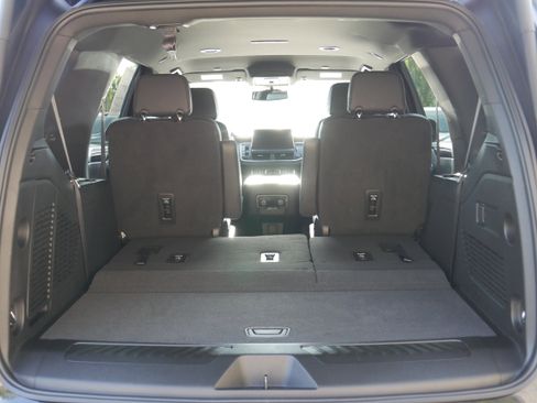 Used 2022 Chevrolet Tahoe LT image 7