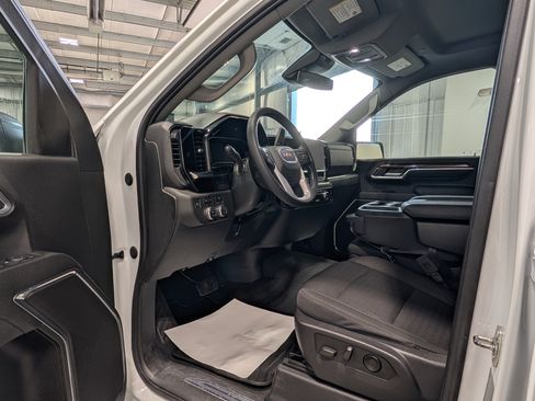 Used 2024 GMC Sierra 2500 SLE w/ SLE Convenience Package AWD/4WD image 14