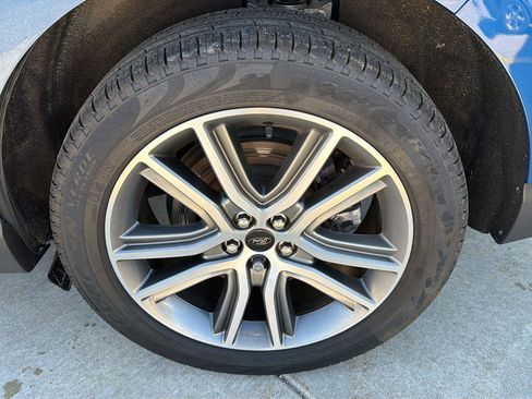 Used 2024 Ford Edge Titanium AWD/4WD image 22