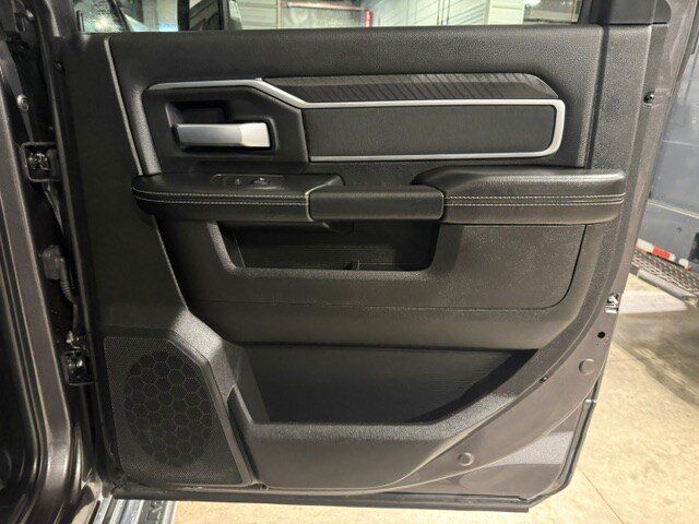 Used 2025 RAM 2500 Big Horn AWD/4WD image 14