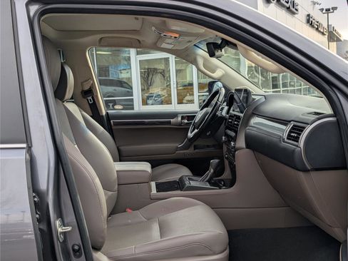Used 2022 Lexus GX 460 Premium image 11