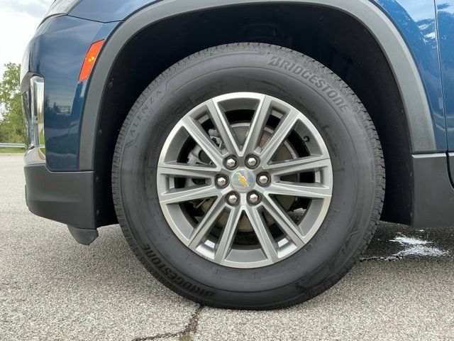 Used 2023 Chevrolet Traverse LT w/ LPO, Floor Liner Package AWD/4WD image 14
