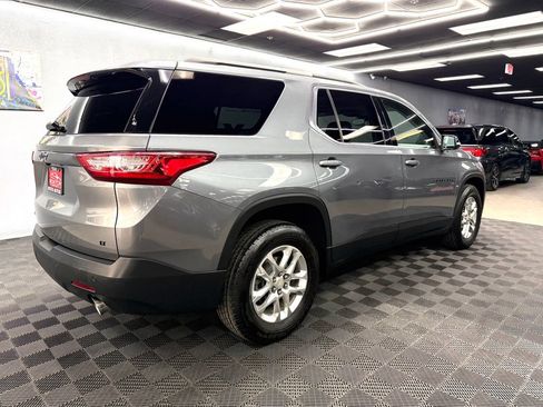 Used 2021 Chevrolet Traverse LT FWD image 15