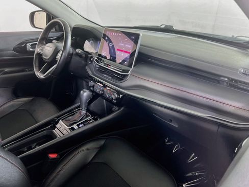 Used 2022 Jeep Compass Trailhawk w/ Sun and Sound Group AWD/4WD image 27