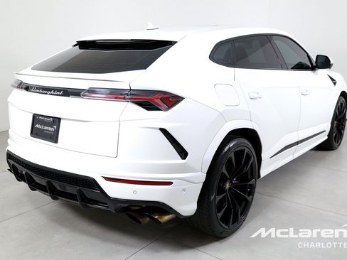 Used 2020 Lamborghini Urus AWD/4WD image 8