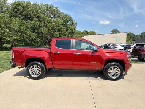 Used 2015 GMC Canyon SLT AWD/4WD image 7