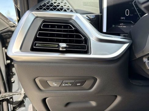 New 2026 BMW X6 xDrive40i w/ Climate Comfort Package AWD/4WD image 37