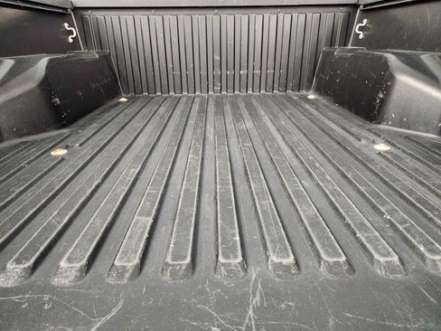 Used 2021 Toyota Tacoma SR5 RWD image 31