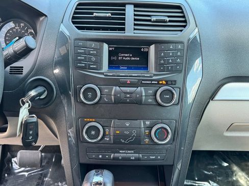 Used 2018 Ford Explorer FWD image 15