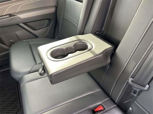 Certified 2021 Volkswagen Atlas Cross Sport SE image 15