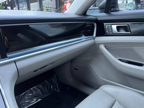 Used 2019 Porsche Panamera 4S AWD/4WD image 41