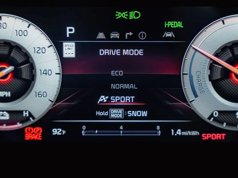 Used 2023 Kia Niro Wind FWD image 38