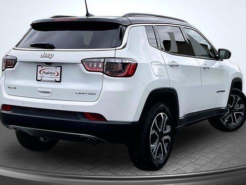 Used 2023 Jeep Compass Limited AWD/4WD image 2