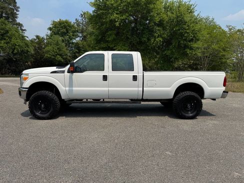 Used 2014 Ford F250 XL w/ Power Equipment Group image 3