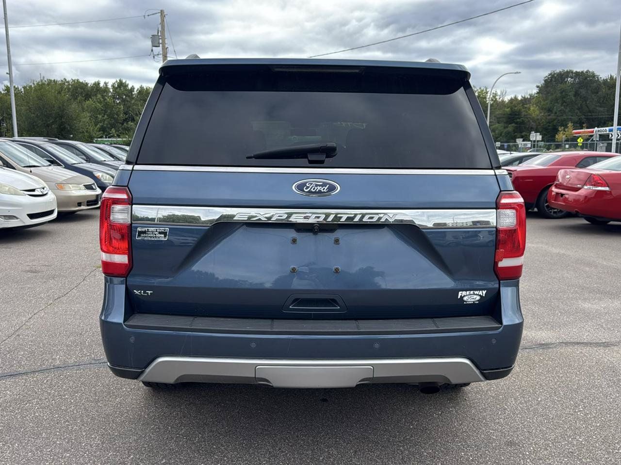 Used 2018 Ford Expedition XLT AWD/4WD image 6