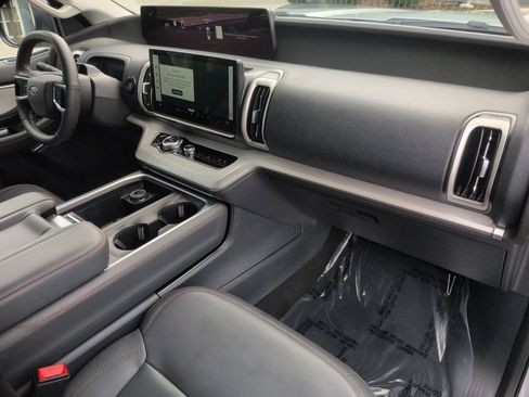 Certified 2025 Ford Expedition Max Active RWD image 38