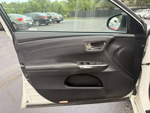 Used 2015 Toyota Avalon XLE Premium FWD image 6