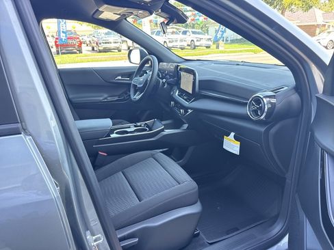 New 2026 Chevrolet Equinox LT image 16