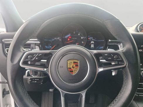 Used 2021 Porsche Macan image 21