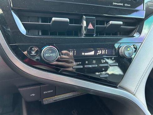 Used 2021 Toyota Camry SE w/ Audio Upgrade Package image 26