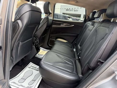 Used 2022 Lincoln Nautilus Reserve AWD/4WD image 14