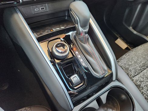 New 2026 Chevrolet Colorado Z71 image 16