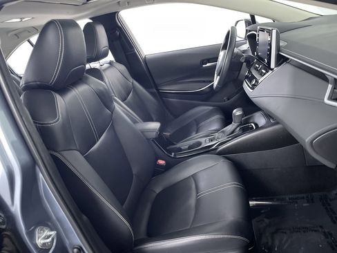 Used 2020 Toyota Corolla XLE image 25
