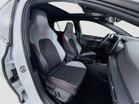 Used 2025 Volkswagen GTI Autobahn FWD image 29