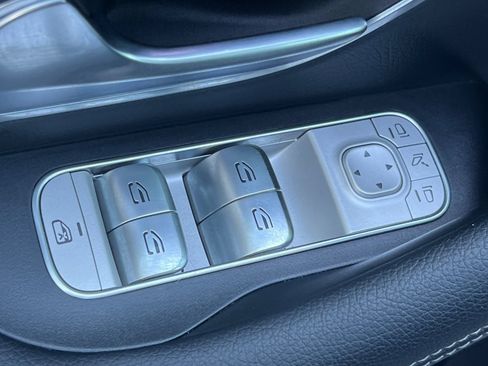 Certified 2024 Mercedes-Benz GLS 450 4MATIC image 13