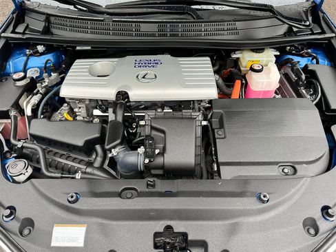 Used 2017 Lexus CT 200h image 7