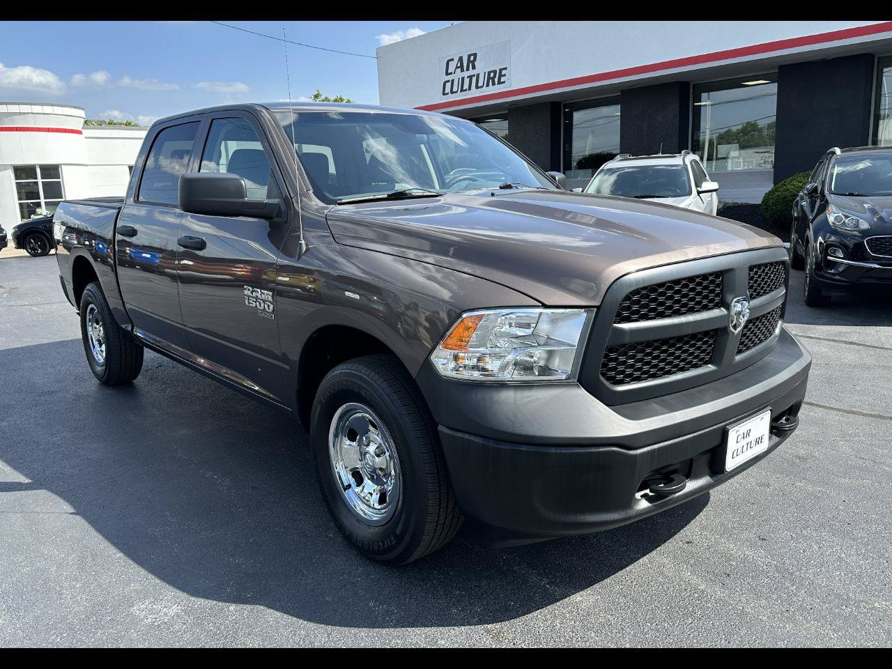 Used 2019 RAM 1500 Tradesman w/ Popular Equipment Group AWD/4WD image 2