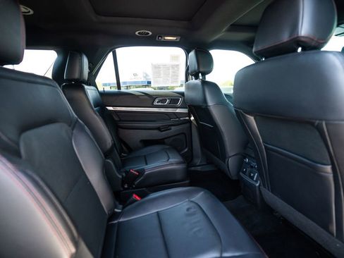 Used 2017 Ford Explorer Sport w/ Equipment Group 401A AWD/4WD image 39