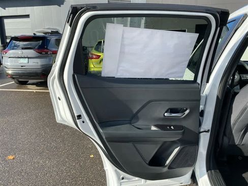 New 2026 Nissan Kicks SV w/ SV Premium Package image 21