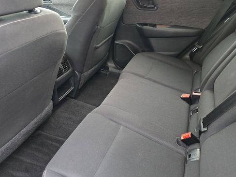 Used 2023 Nissan Rogue S image 12