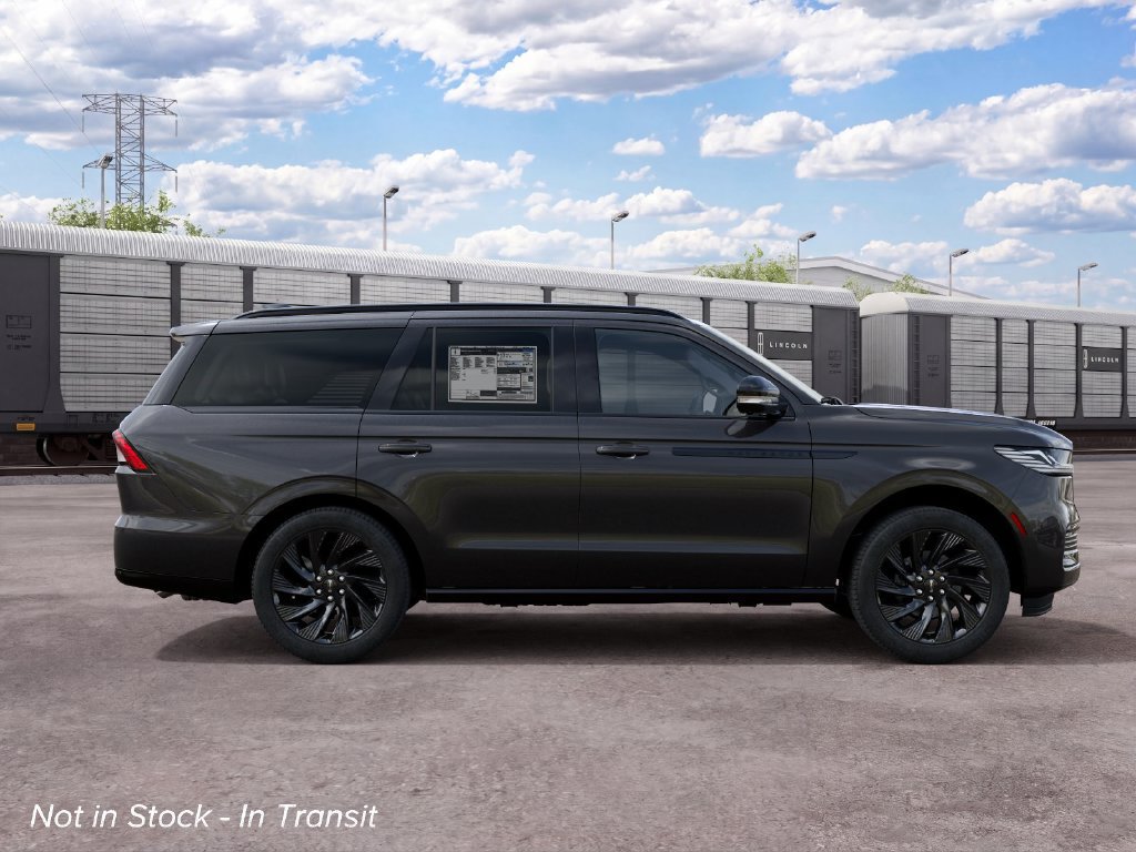 New 2027 Lincoln Navigator Reserve w/ Jet Appearance Package AWD/4WD image 5