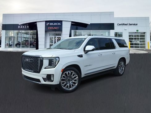 Used 2023 GMC Yukon XL Denali Ultimate AWD/4WD image 1