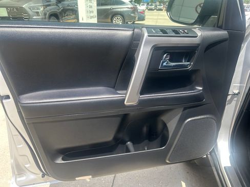 Certified 2024 Toyota 4Runner SR5 AWD/4WD image 11