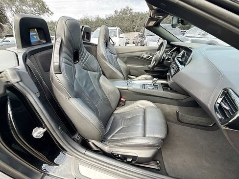 Used 2019 BMW Z4 sDrive30i w/ M Sport Package RWD image 32