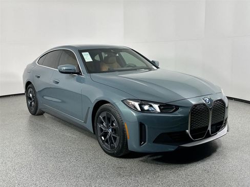 Certified 2025 BMW i4 eDrive40 w/ Parking Assistance Package RWD image 3