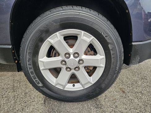 Used 2014 GMC Acadia SLE FWD image 19