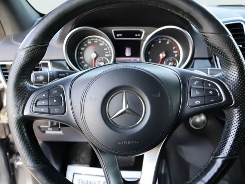 Used 2017 Mercedes-Benz GLS 450 4MATIC image 33